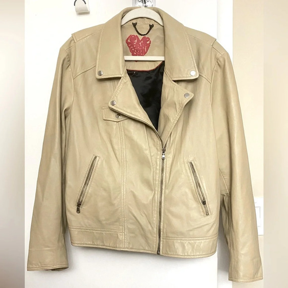 Love Your Body Jackets & Blazers - LOVE YOUR BODY Genuine Lamb Leather Moto Biker Tan Beige Jacket Size 2